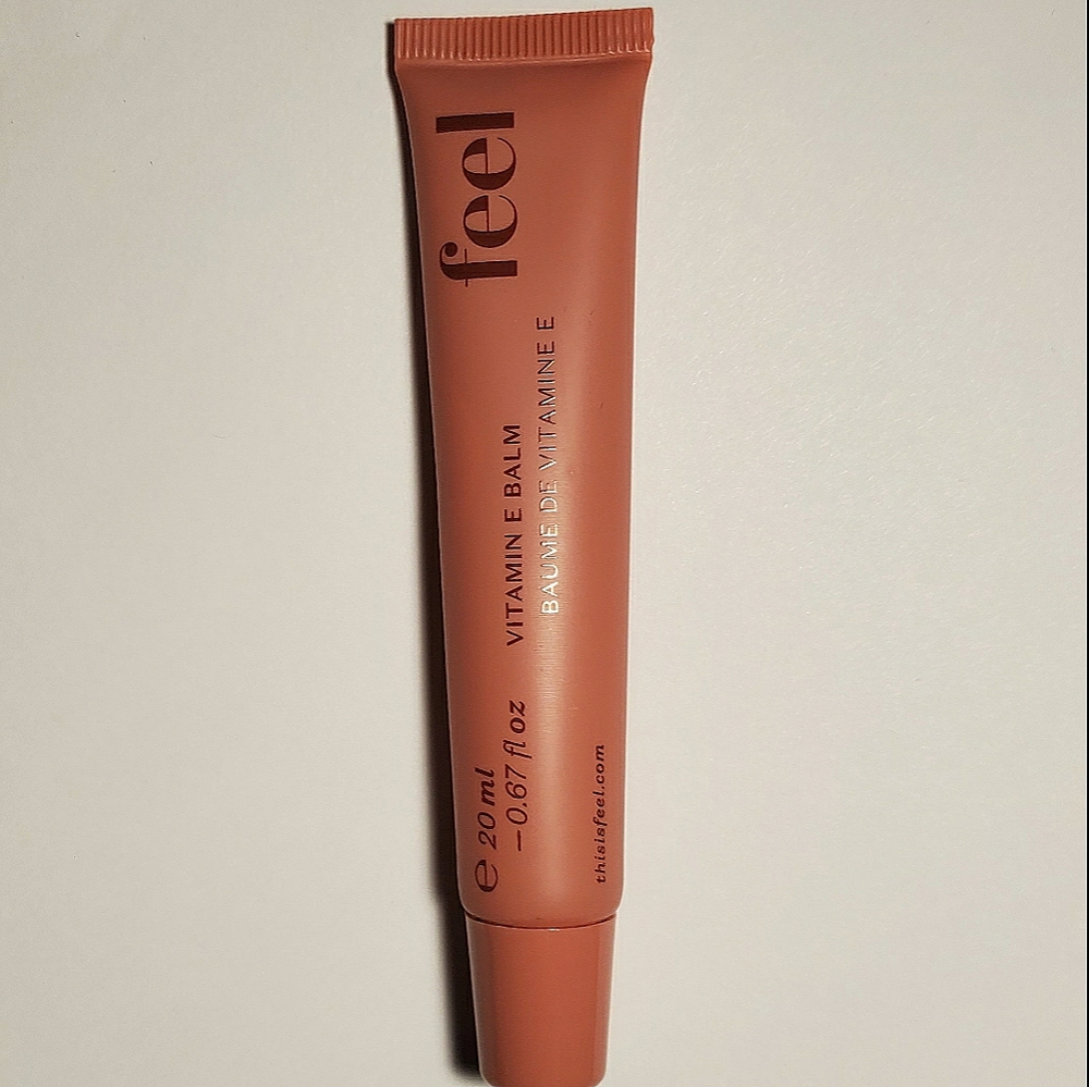 FEEL Vitamin E Balm New Castor Seed & Peppermint.